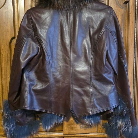 Overland Marilyn Lambskin Leather Jacket with Frosted Fox Fur Trim - Picture 5 of 5